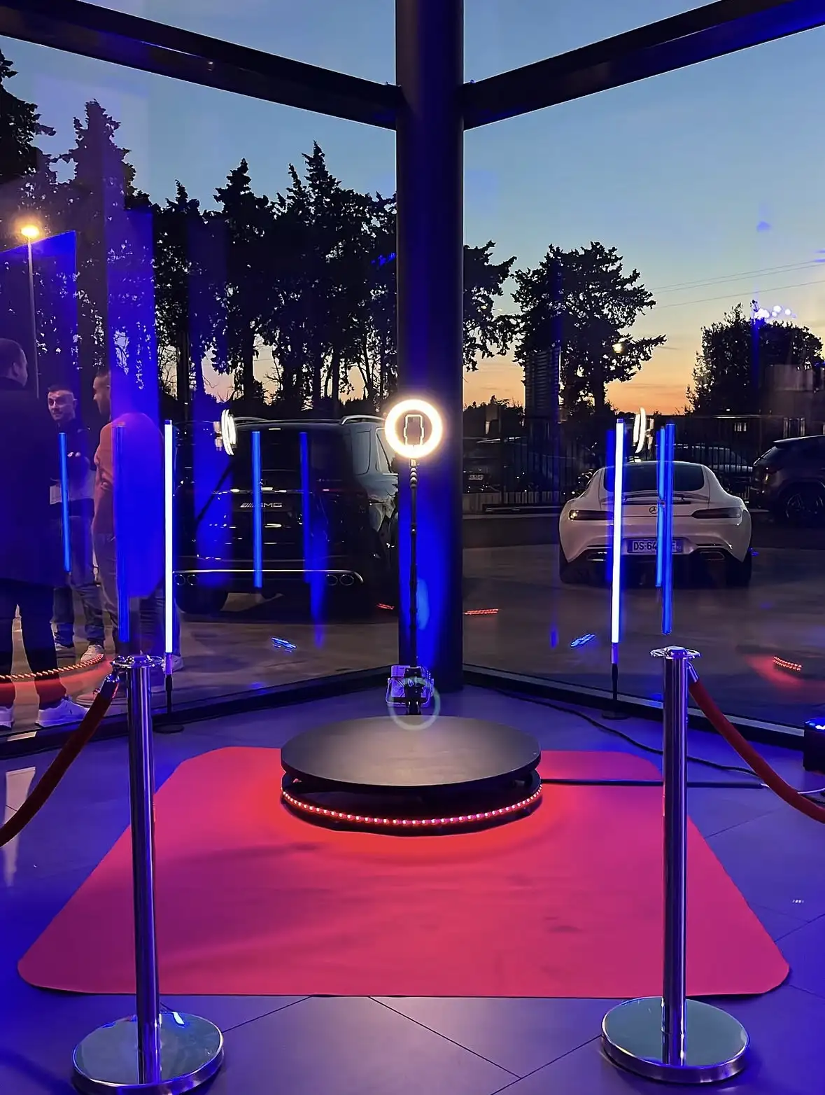 Vidéobooth 360°, plateau tournant, animation soirée événement Montpellier